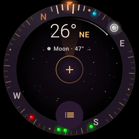 SIMT Wear OS compass showing a 26-degree northeast heading, colored target markers and a cue that the selected Moon target is 47 degrees to the right.